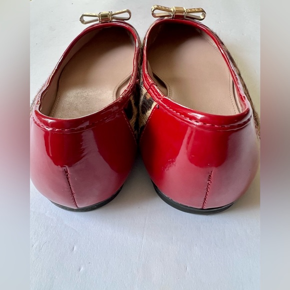 Tabita NEW Leopard Print Pointed Toe Ballet Flats Red Trim Gold Bow NWOT Size 6 - Picture 6 of 9